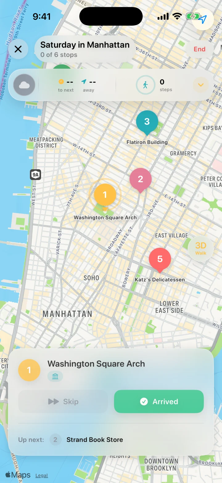 Navigation for “Saturday in Manhattan”: numbered stops on the map, Washington Square Arch next, with Skip and Arrived.